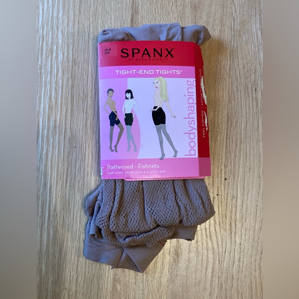 NEW SPANX Tight End Fishnet Tights - Nude, Size F (Plus Sized)